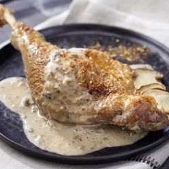 Cuisse de canard sauce aux cèpes